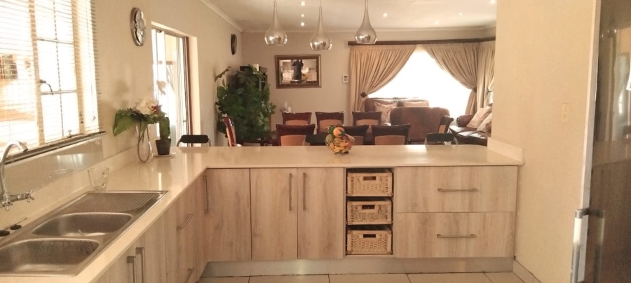 4 Bedroom Property for Sale in Haven Hills Eastern Cape